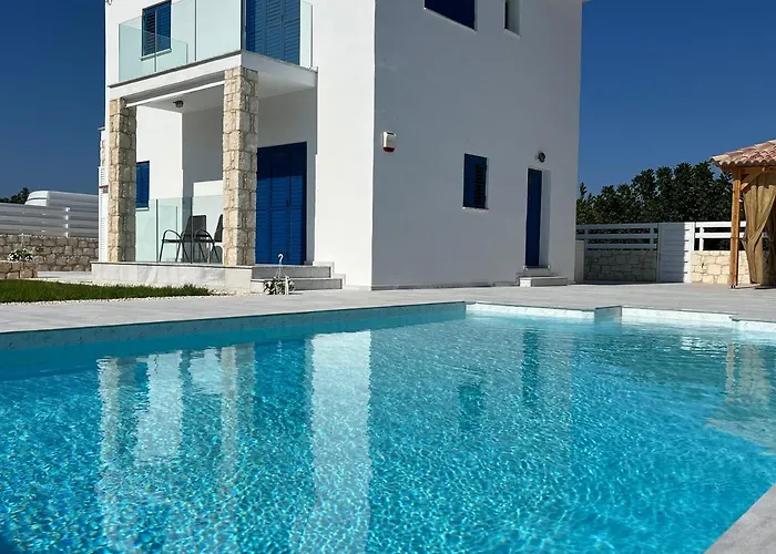 فيلة Jomavi Eco-villa Polis