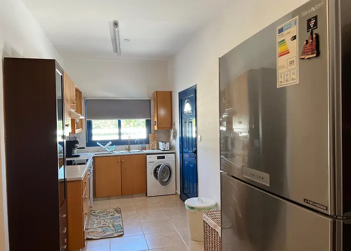 Jomavi Eco-villa Polis