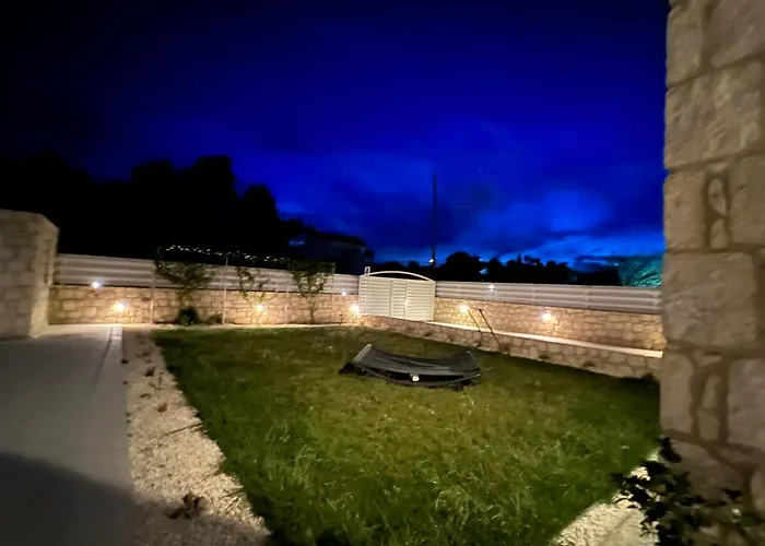 فيلة Jomavi Eco-villa Polis