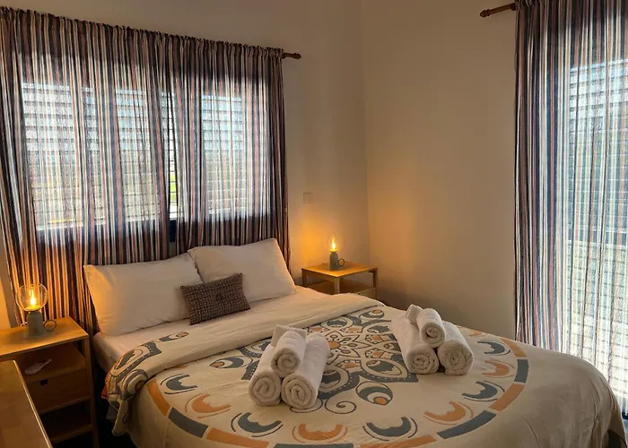 Jomavi Eco-villa * Polis