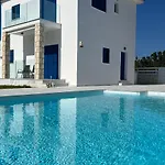 Willa Jomavi Eco-villa Polis