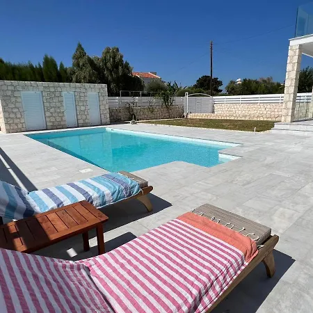 Jomavi Eco-villa *