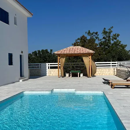 Jomavi Eco-villa 别墅 Polis