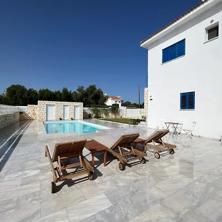 Jomavi Eco-villa Polis