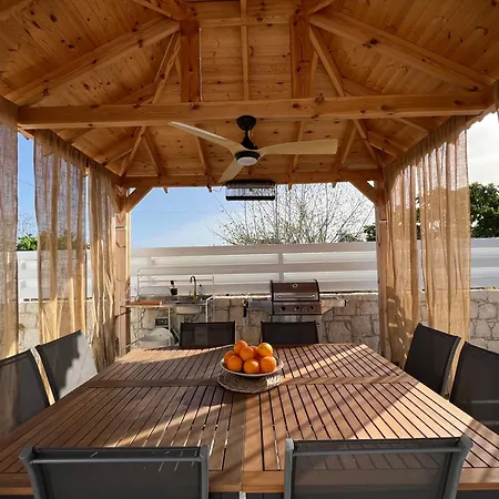 Villa Jomavi Eco-villa