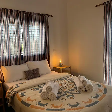 Jomavi Eco-villa * Polis