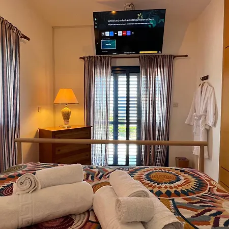 Jomavi Eco-villa Villa Polis